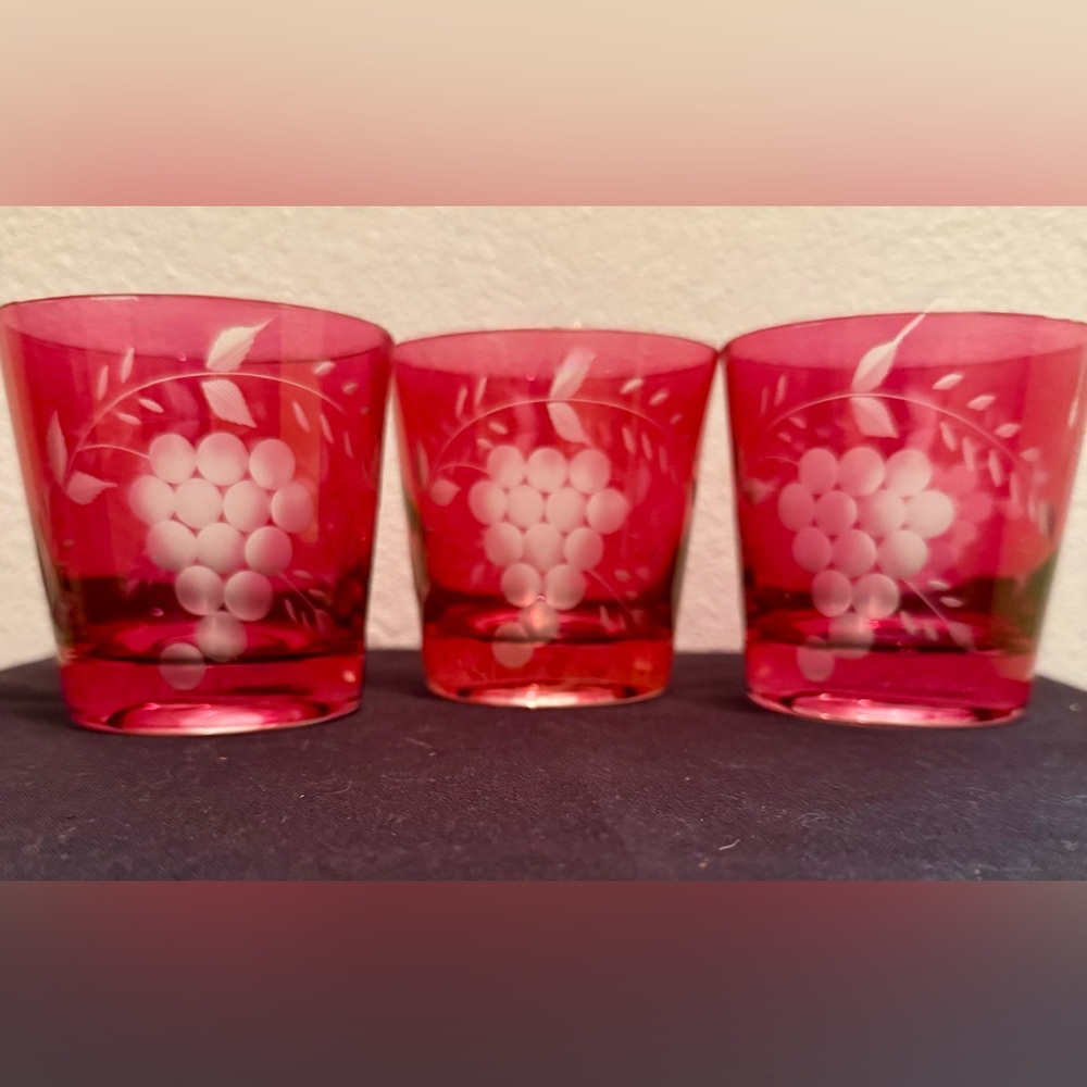 3 Vintage Bohemian Cranberry Glass w/ Etched Grapes. 9oz 🍇